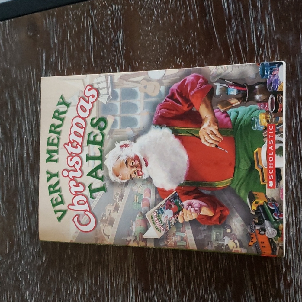2 Children's Christmas Books with several short stories in each - Picture 6 of 8
